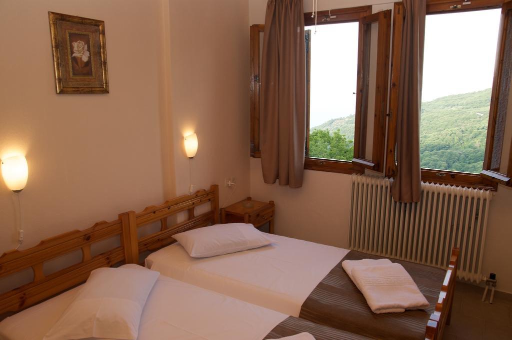 Stavroula Rooms Makrirrákhi Exterior foto
